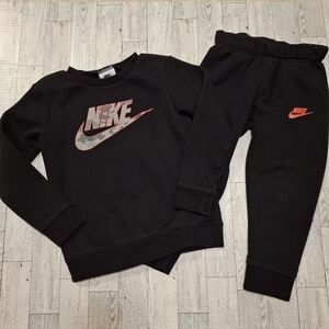 Nike Black Boy's 2-Pc Set - Size 4T